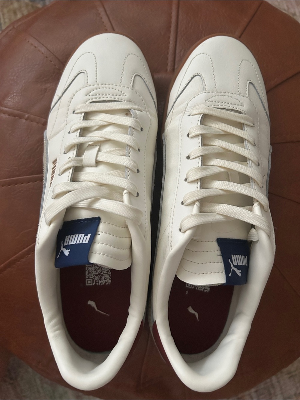 NWOT Puma Men’s White Leather Sneakers - Picture 3 of 5